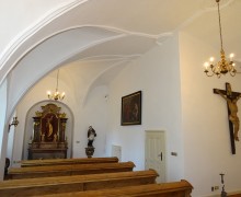 10. Pohled do zrekonstruované zámecké kaple na Rychvaldě