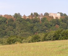 1. celkový pohled na hrad Hukvaldy